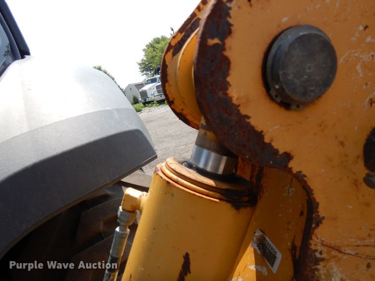 image for item MQ9314 2014 John Deere 310SK  backhoe