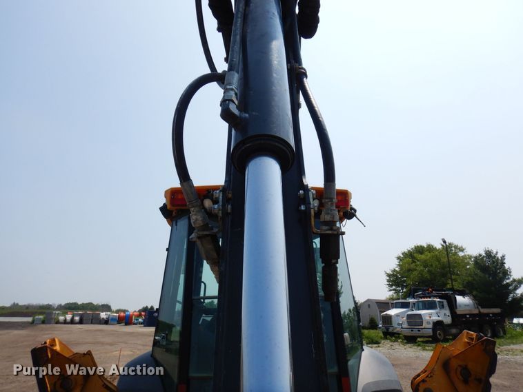 image for item MQ9314 2014 John Deere 310SK  backhoe