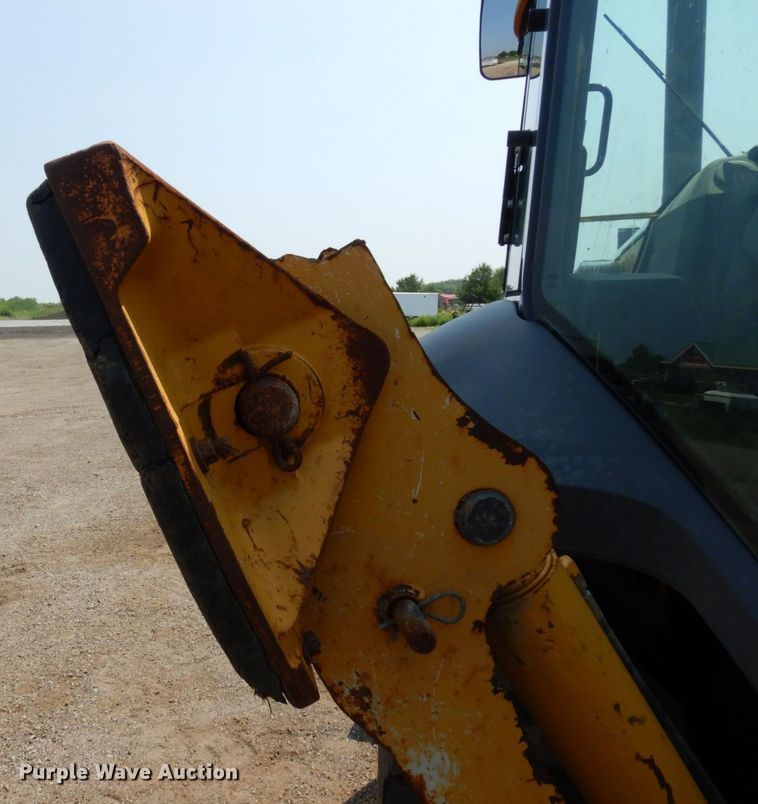 image for item MQ9314 2014 John Deere 310SK  backhoe
