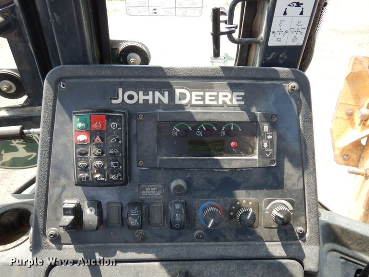 image for item MQ9314 2014 John Deere 310SK  backhoe