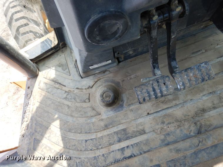 image for item MQ9314 2014 John Deere 310SK  backhoe