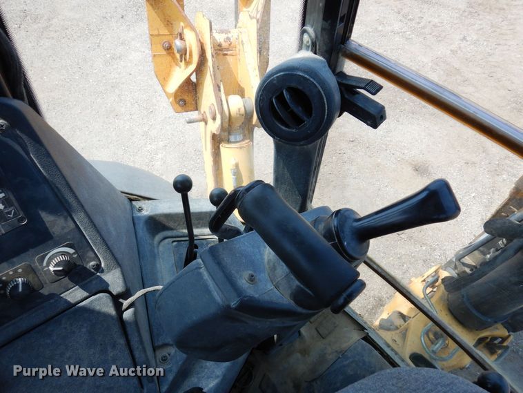 image for item MQ9314 2014 John Deere 310SK  backhoe