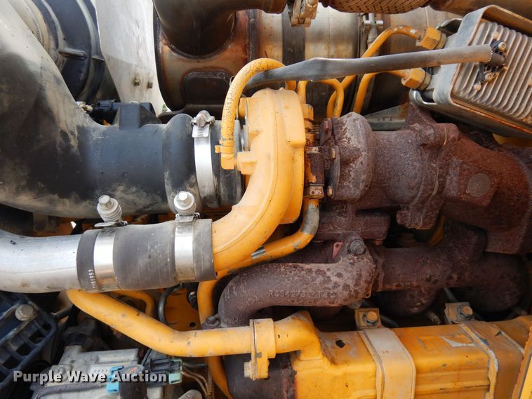 image for item MQ9314 2014 John Deere 310SK  backhoe