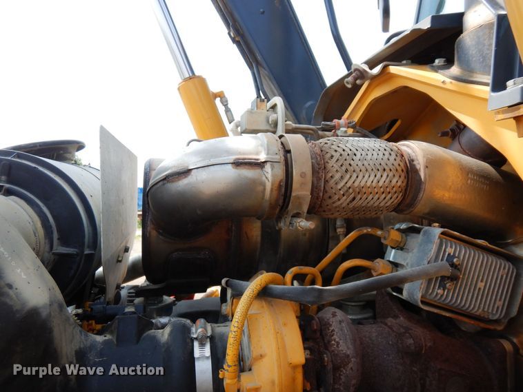 image for item MQ9314 2014 John Deere 310SK  backhoe