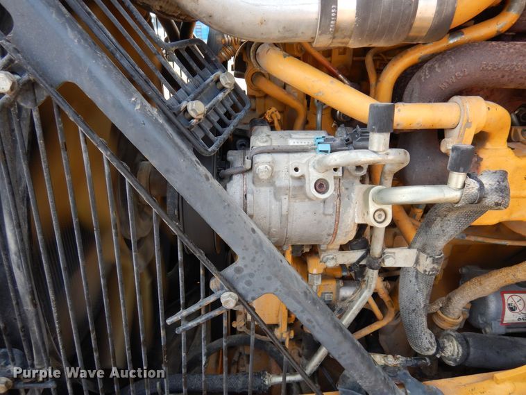 image for item MQ9314 2014 John Deere 310SK  backhoe