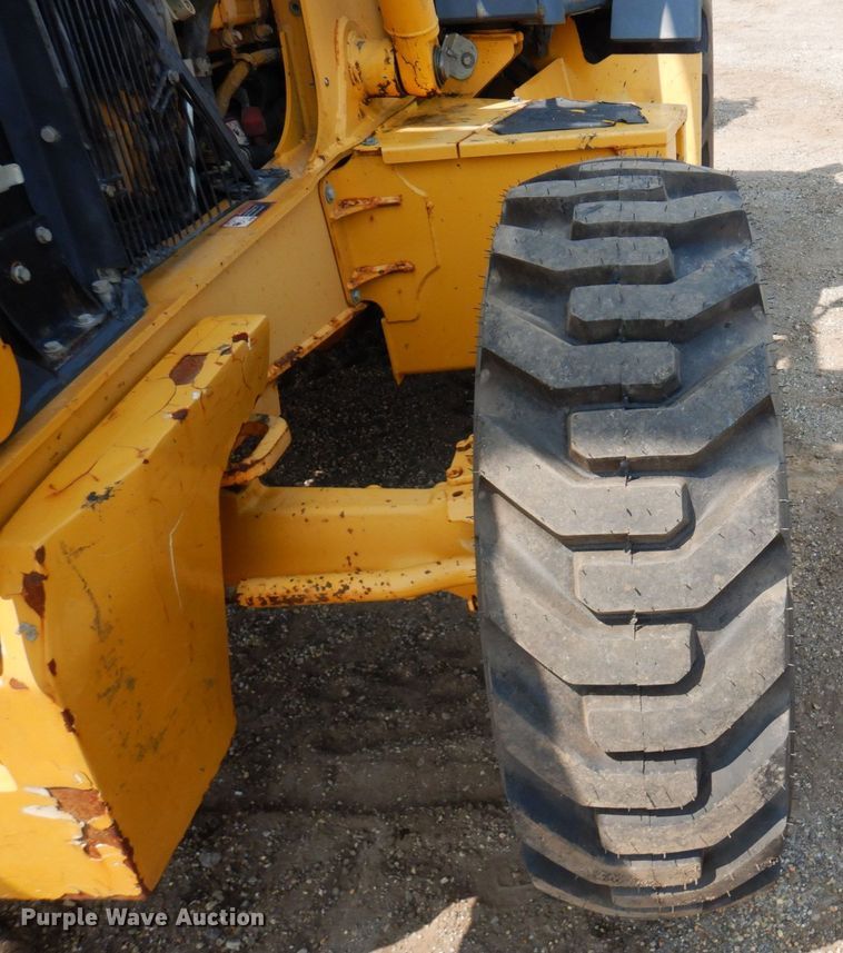 image for item MQ9314 2014 John Deere 310SK  backhoe