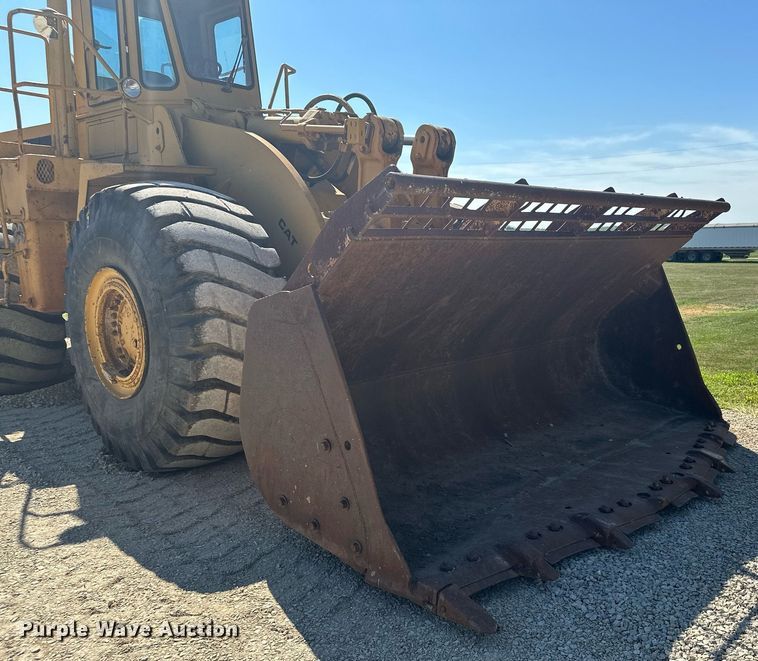 image for item MQ9317 1982 Caterpillar 980C wheel loader