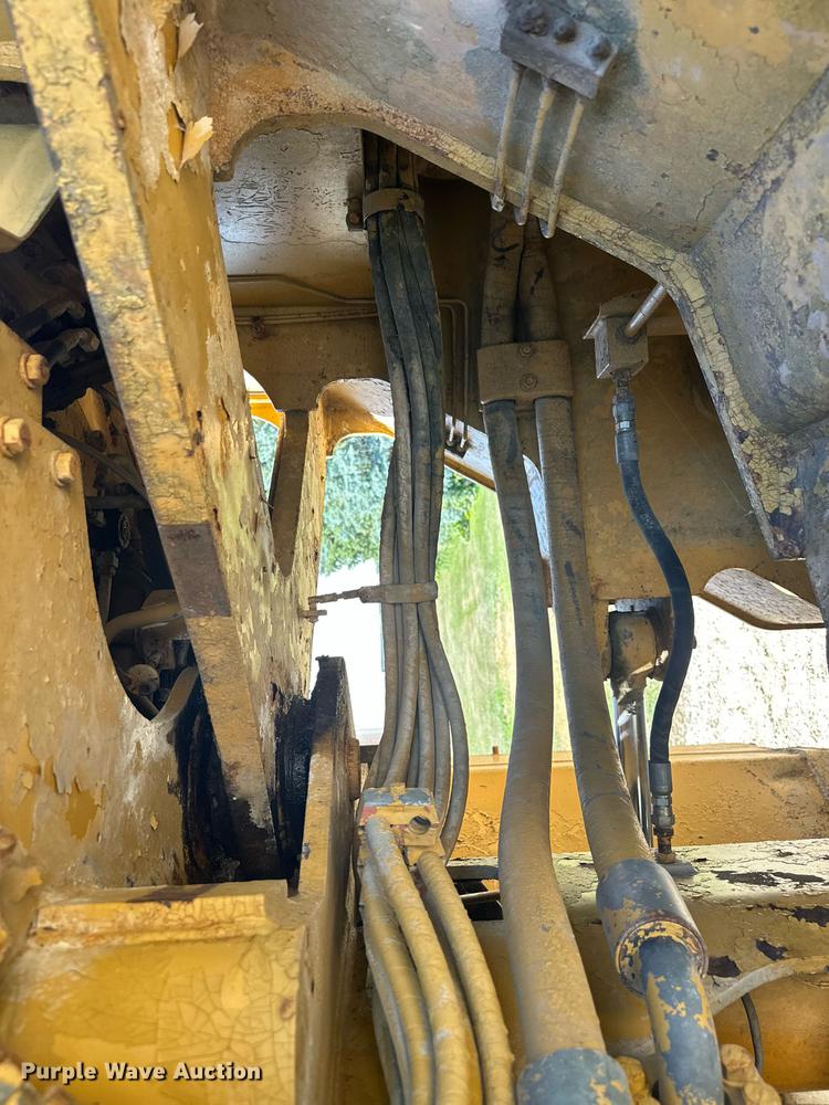 image for item MQ9317 1982 Caterpillar 980C wheel loader