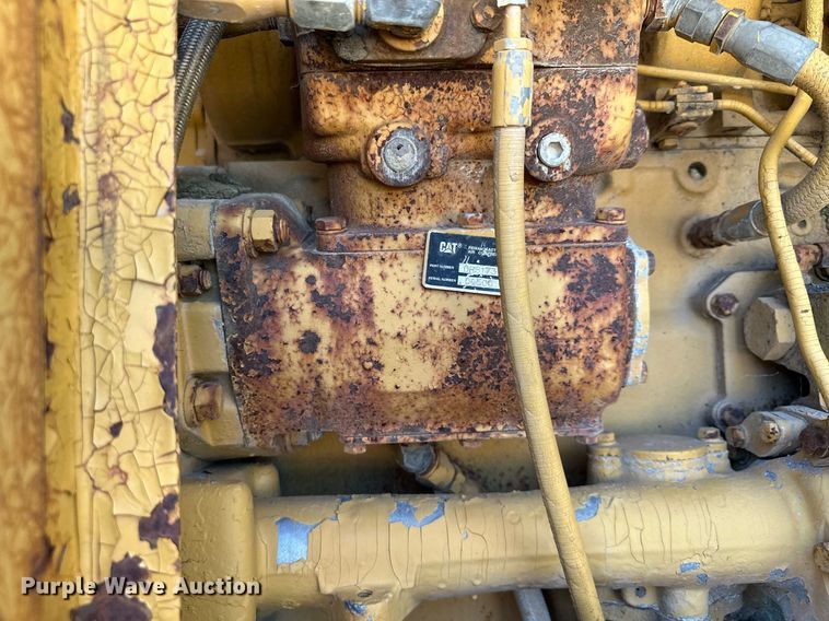 image for item MQ9317 1982 Caterpillar 980C wheel loader