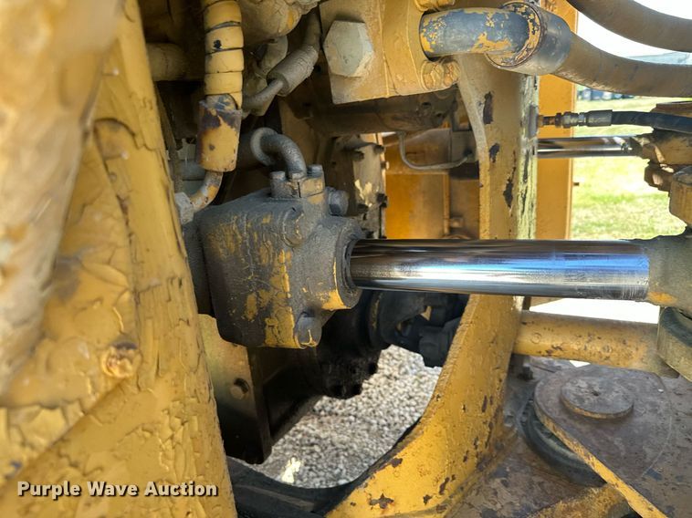 image for item MQ9317 1982 Caterpillar 980C wheel loader