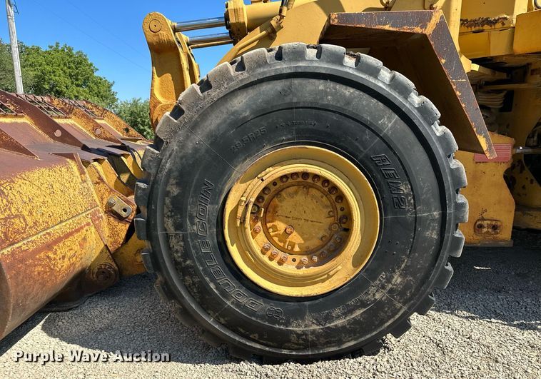 image for item MQ9317 1982 Caterpillar 980C wheel loader