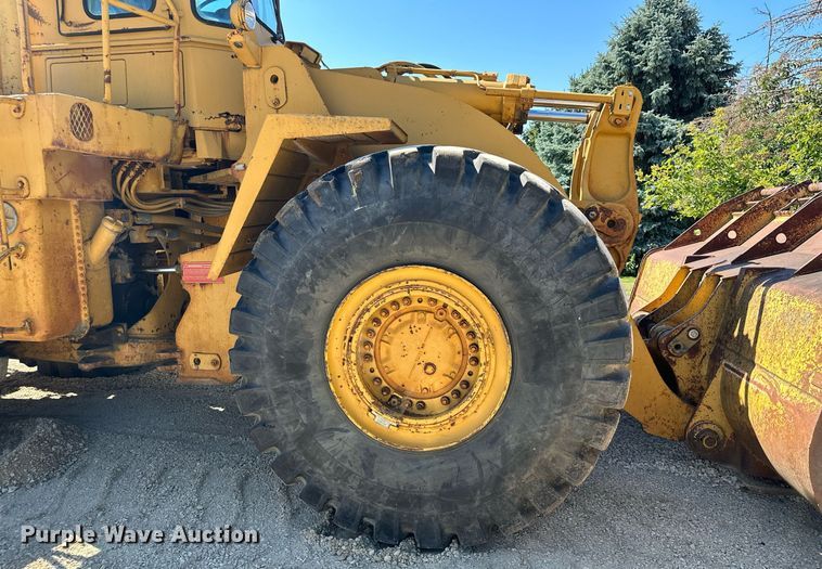 image for item MQ9317 1982 Caterpillar 980C wheel loader