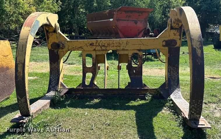 image for item MQ9319 Medford  96" L grapple forks