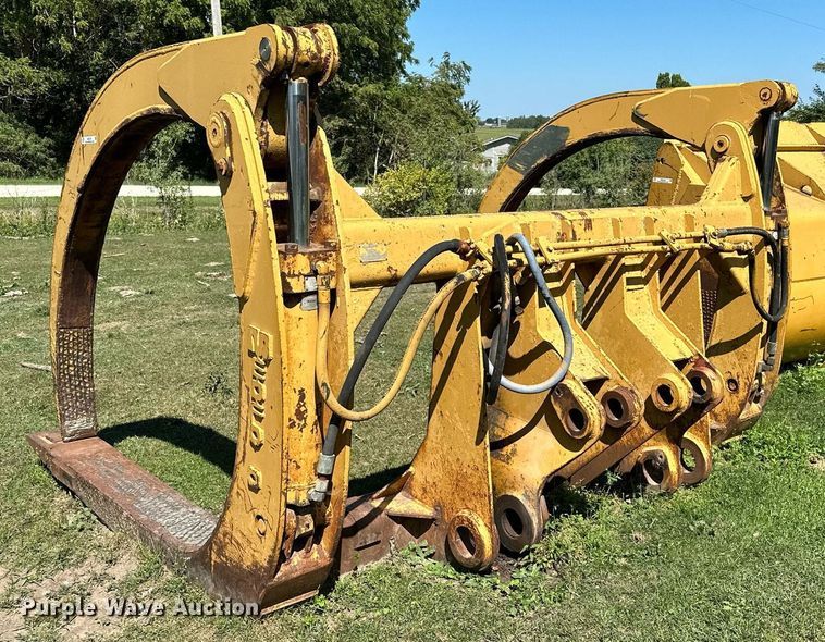 image for item MQ9319 Medford  96" L grapple forks