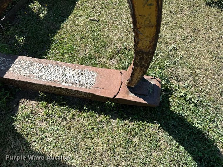 image for item MQ9319 Medford  96" L grapple forks