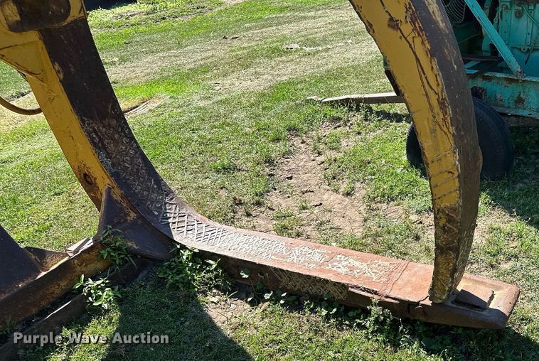 image for item MQ9319 Medford  96" L grapple forks