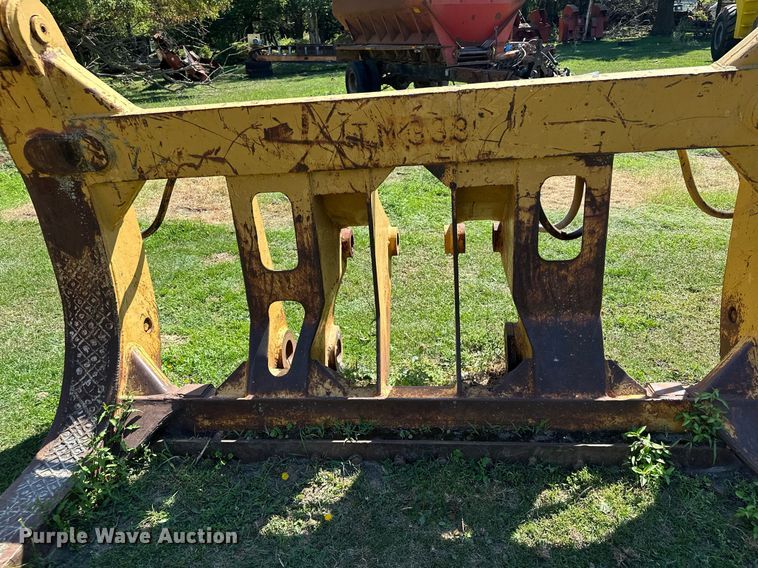 image for item MQ9319 Medford  96" L grapple forks