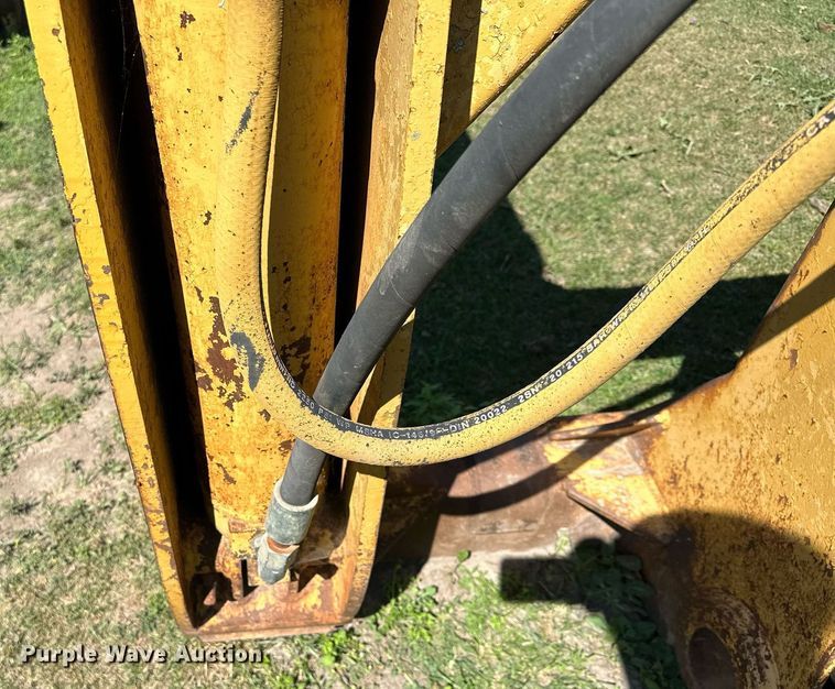 image for item MQ9319 Medford  96" L grapple forks