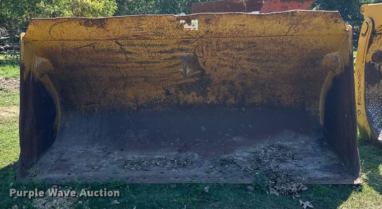 image for item MQ9320 132" W wheel loader bucket