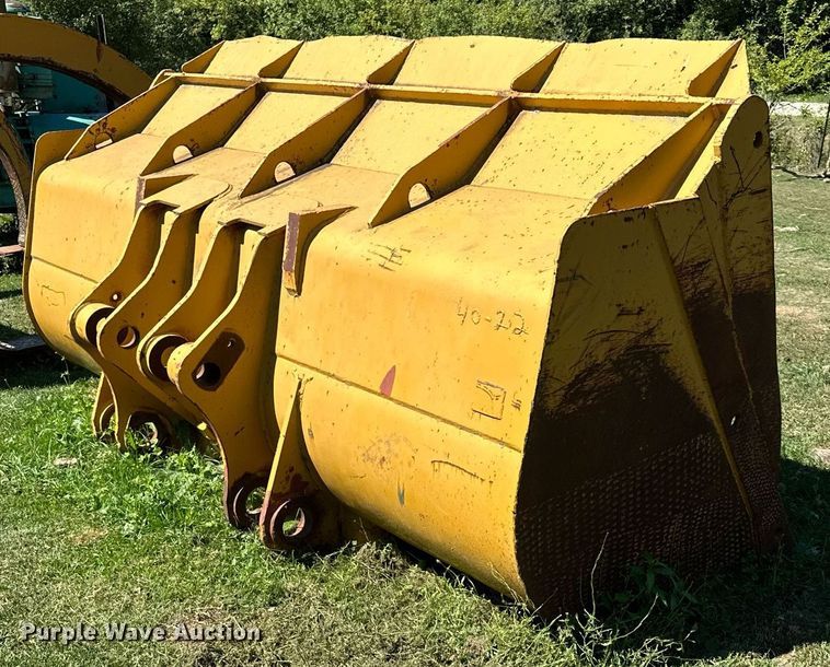 image for item MQ9320 132" W wheel loader bucket