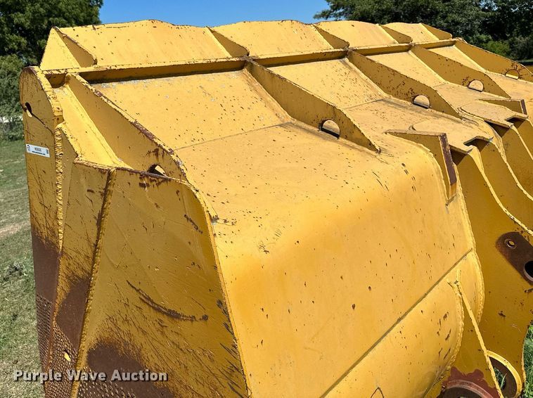 image for item MQ9320 132" W wheel loader bucket