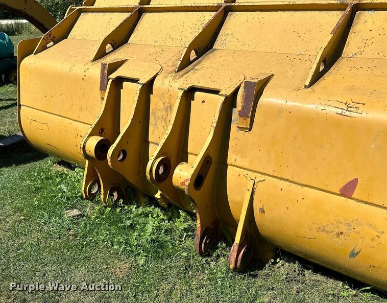 image for item MQ9320 132" W wheel loader bucket