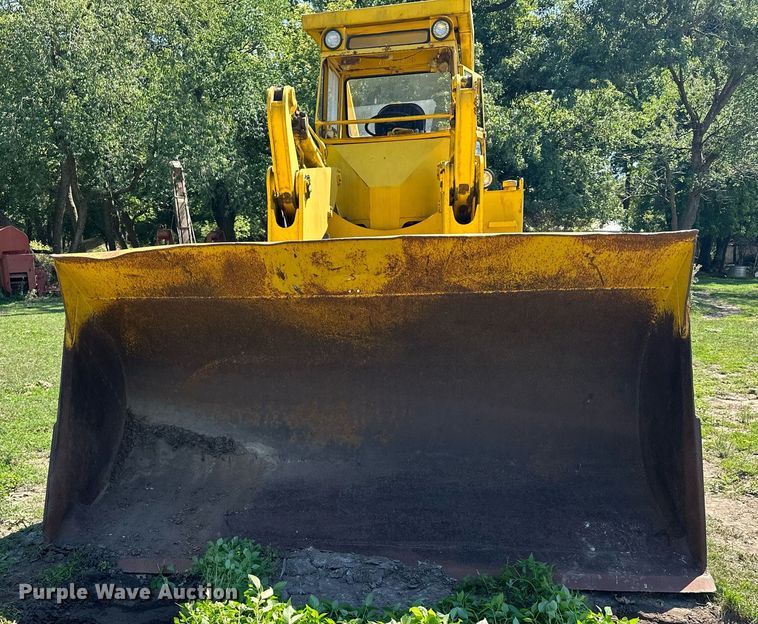 image for item MQ9321 1970 Michigan 85 wheel loader