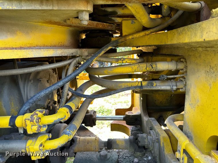 image for item MQ9321 1970 Michigan 85 wheel loader