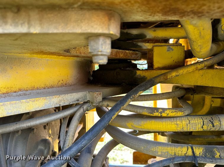 image for item MQ9321 1970 Michigan 85 wheel loader