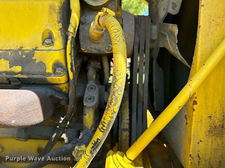 image for item MQ9321 1970 Michigan 85 wheel loader