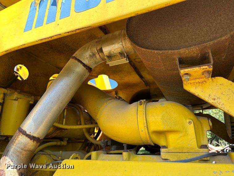 image for item MQ9321 1970 Michigan 85 wheel loader