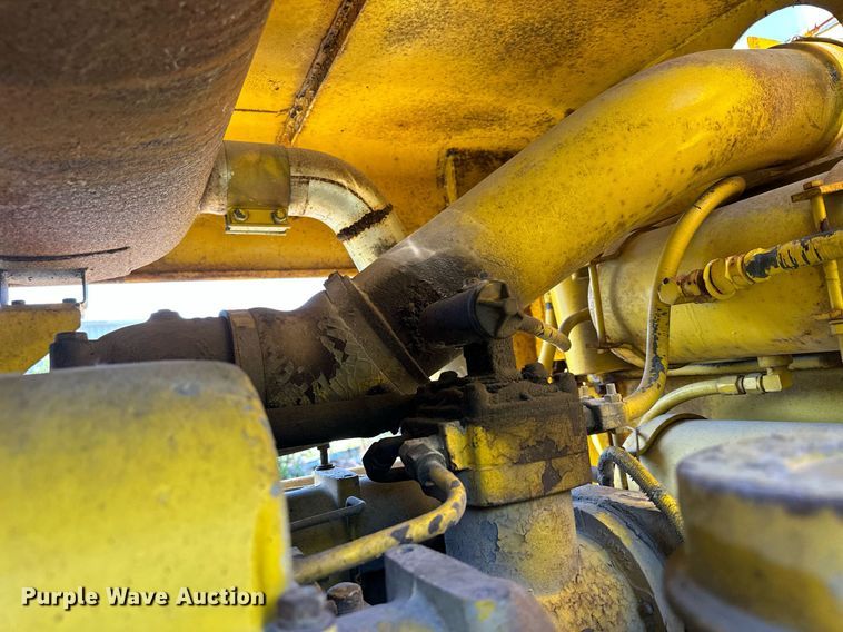 image for item MQ9321 1970 Michigan 85 wheel loader