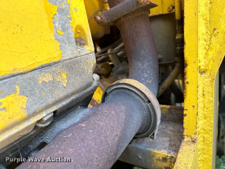 image for item MQ9321 1970 Michigan 85 wheel loader