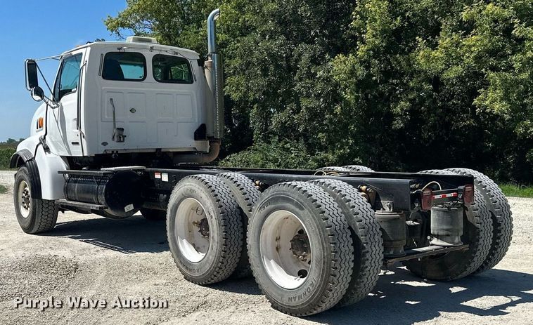 image for item MQ9322 2004 Sterling LT9500  truck cab and chassis