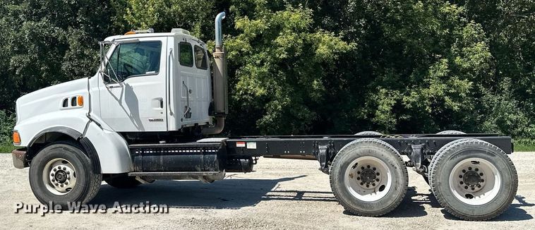 image for item MQ9322 2004 Sterling LT9500  truck cab and chassis