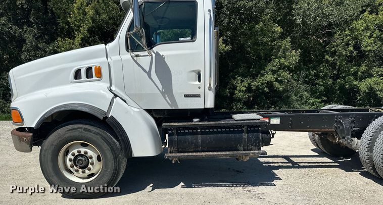 image for item MQ9322 2004 Sterling LT9500  truck cab and chassis