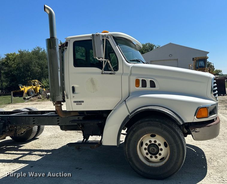 image for item MQ9322 2004 Sterling LT9500  truck cab and chassis