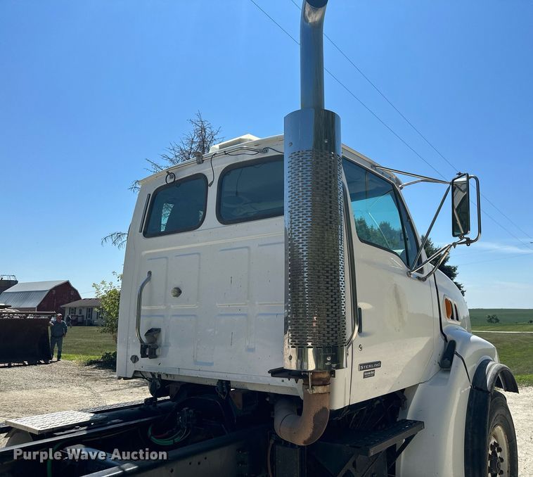 image for item MQ9322 2004 Sterling LT9500  truck cab and chassis