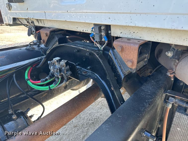 image for item MQ9322 2004 Sterling LT9500  truck cab and chassis