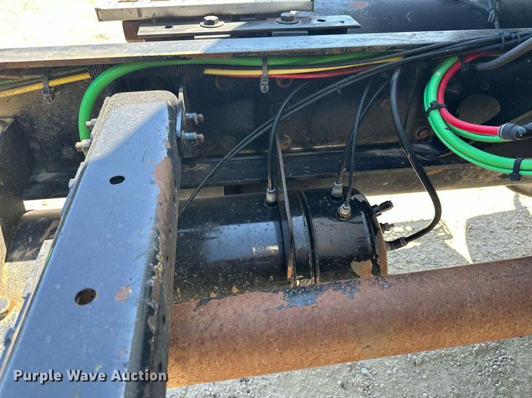 image for item MQ9322 2004 Sterling LT9500  truck cab and chassis