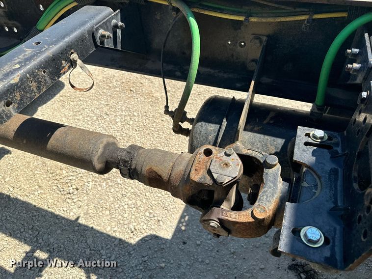 image for item MQ9322 2004 Sterling LT9500  truck cab and chassis