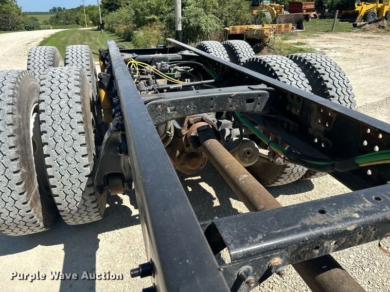 image for item MQ9322 2004 Sterling LT9500  truck cab and chassis