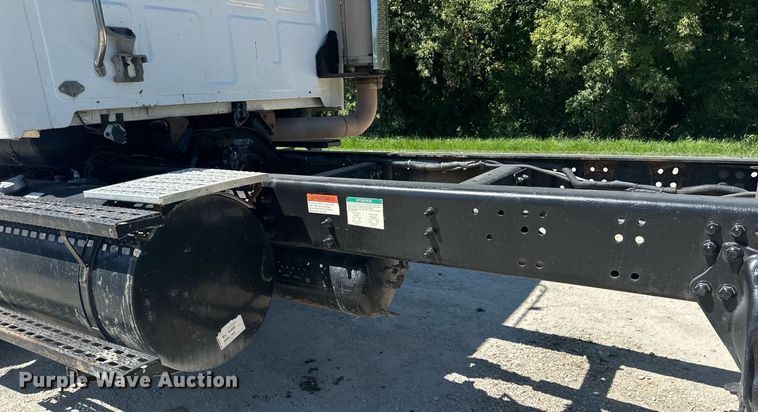 image for item MQ9322 2004 Sterling LT9500  truck cab and chassis