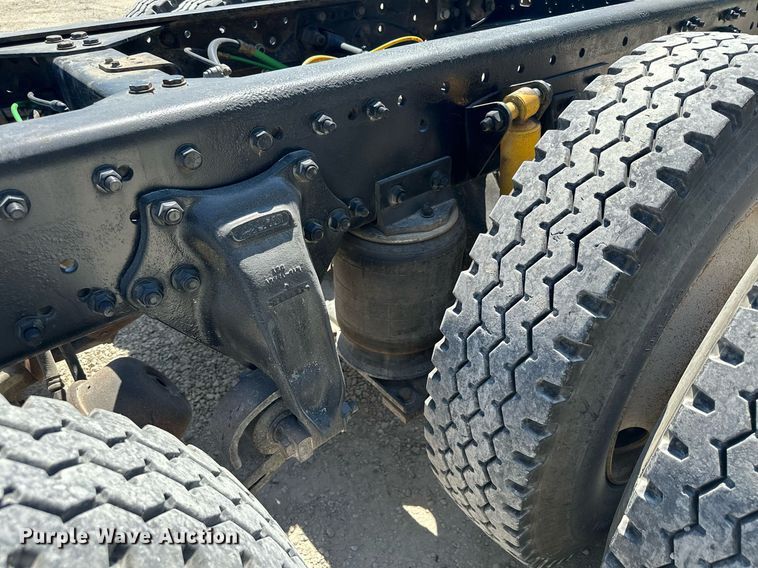 image for item MQ9322 2004 Sterling LT9500  truck cab and chassis