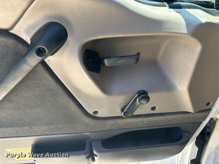 image for item MQ9322 2004 Sterling LT9500  truck cab and chassis