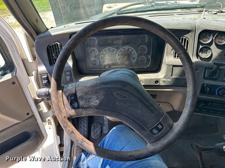 image for item MQ9322 2004 Sterling LT9500  truck cab and chassis