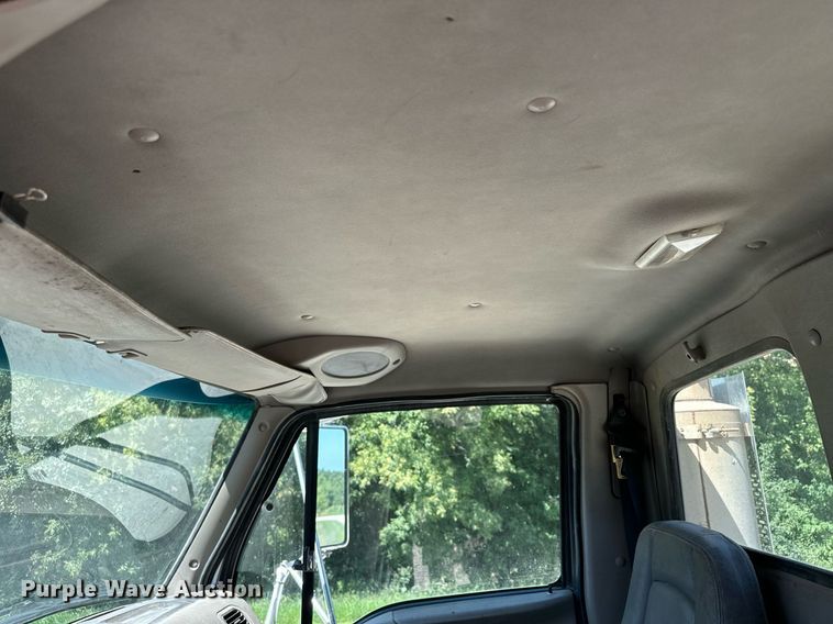 image for item MQ9322 2004 Sterling LT9500  truck cab and chassis