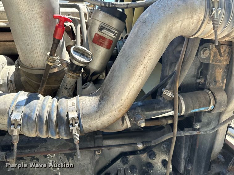 image for item MQ9322 2004 Sterling LT9500  truck cab and chassis