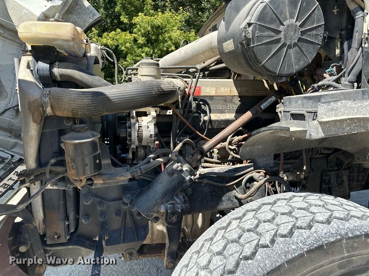 image for item MQ9322 2004 Sterling LT9500  truck cab and chassis