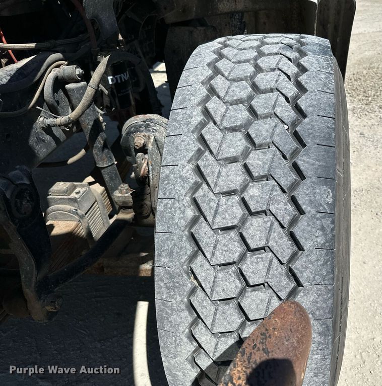 image for item MQ9322 2004 Sterling LT9500  truck cab and chassis